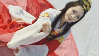 旧年梦酣、岁寒初晓，醒转方觉阳春雪尽 出镜：辞镜