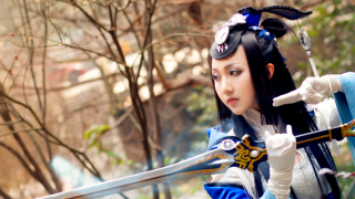 只问真君何处有，不向江湖寻剑仙 出镜：镜沧雪