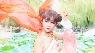 七秀 · 风荷举 出镜：拈花默