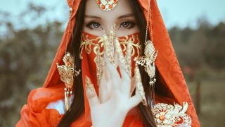惟光明故，喜乐悲愁，皆归尘土。怜我世人，忧患实多 出镜：非鱼Fairy