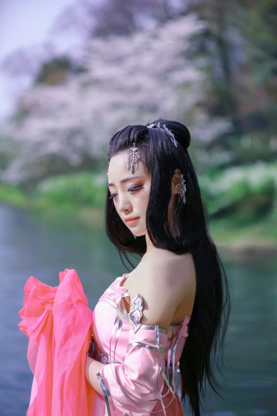 fc5b51102a5111e79e7e5f970c96ee7a