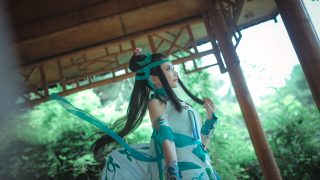 长歌门 出镜： 天山水草