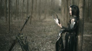 儒风盾娘 出镜： 唐君衍