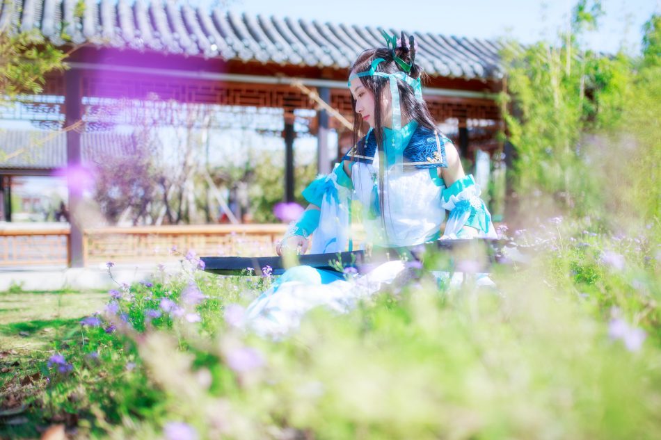 3d04e3f8605e4948a4c7bd9389ffd182