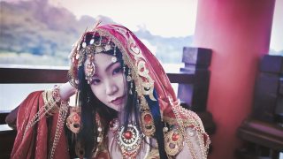 探雪 出镜： Small-teet