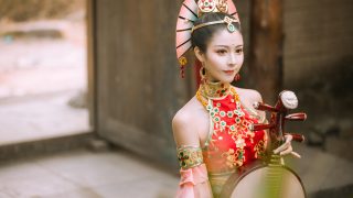 雁虞七秀 出镜： 葵花花花儿
