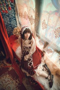 LOLITA装扮 出镜：啊呜