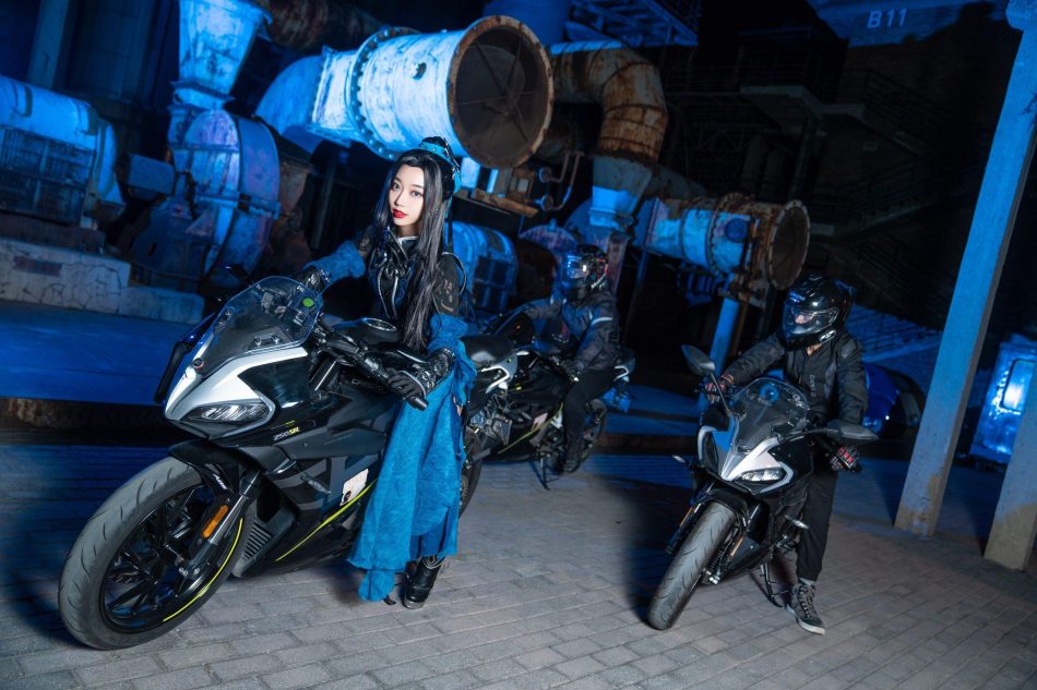 6945418110862105630-7