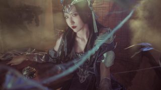 剑网三cos 五毒成女 出镜：屋顶上的球球