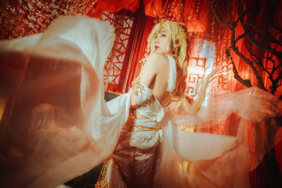 6979119970680577038-4