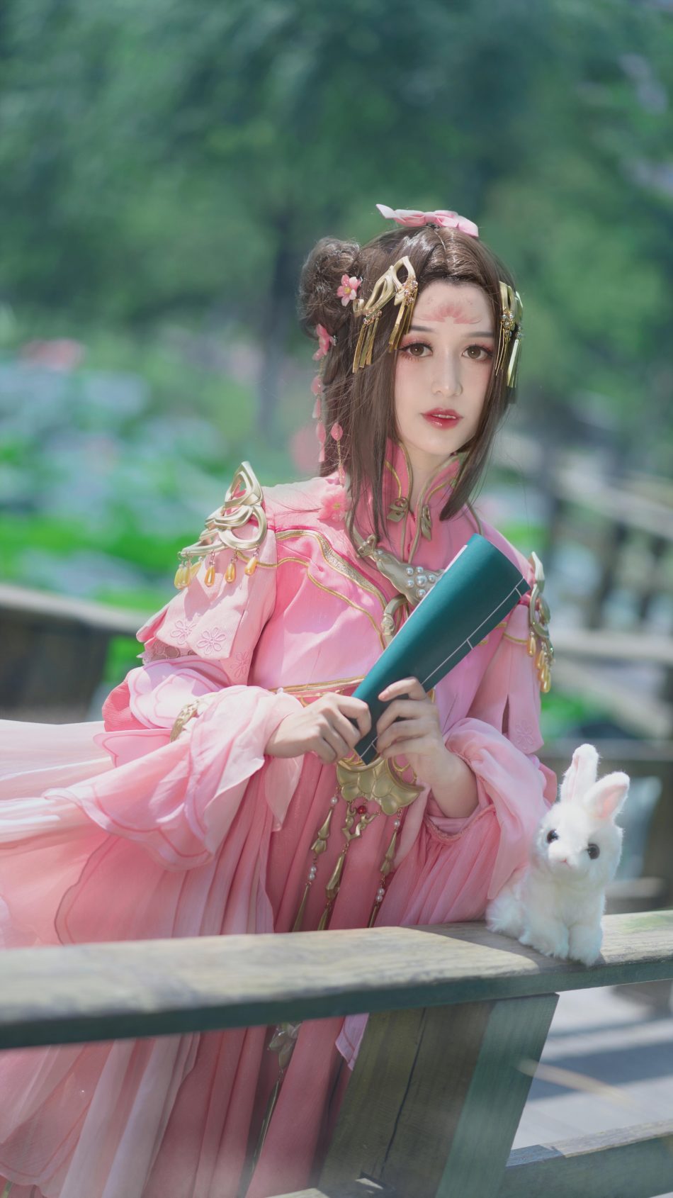 6836313999672344839-2