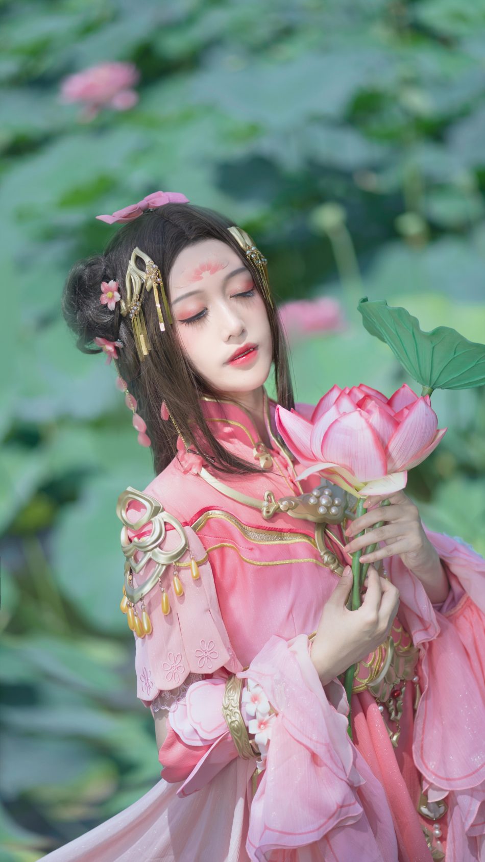 6836313999672344839-0