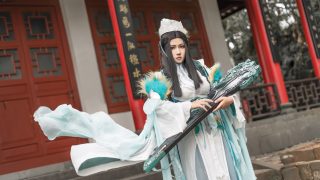 出剑网三cos 长歌 镜：一池鸽子