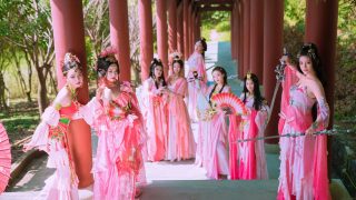 剑网三七秀cos 出镜：岚霜拂月