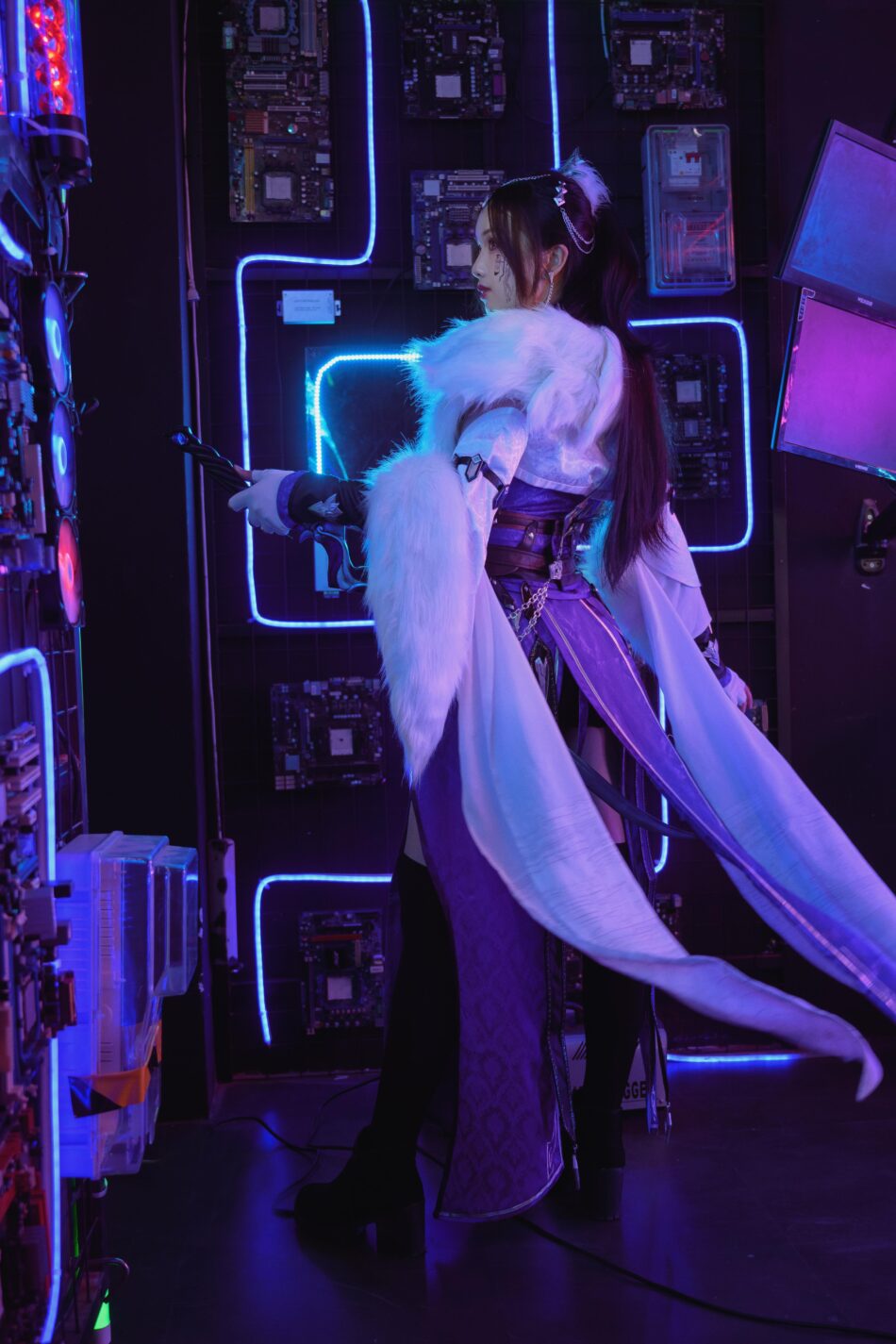 7109864726078692385-10