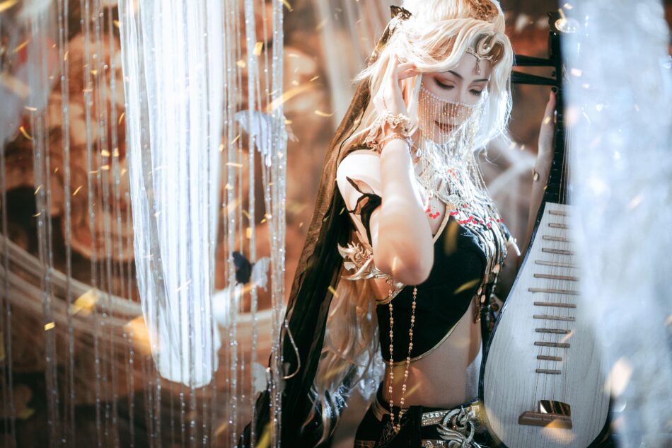 7099415704633351204-12