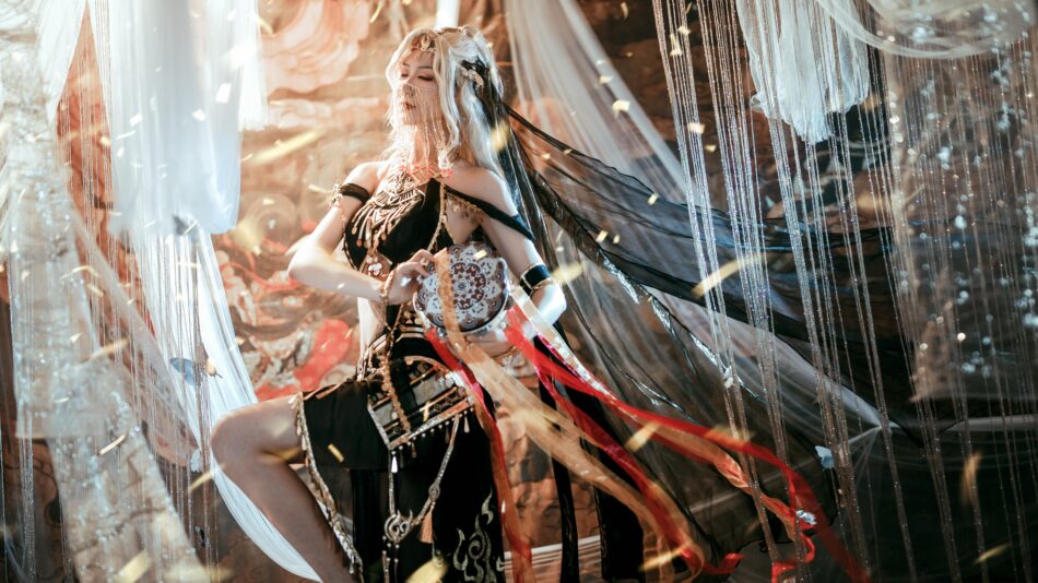 7099415704633351204-9