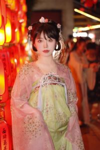天有道 自不会让有情人分离 出镜：越盏不吃猕猴桃