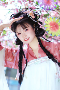 偏我来时不逢春 出镜：欣苒依云