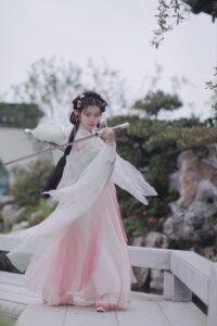 汉服 出镜：月聆芷夕