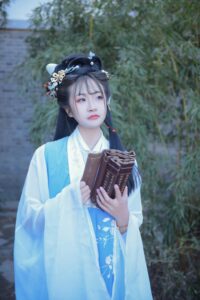 汉服 出镜：酸甜草莓酱鸭