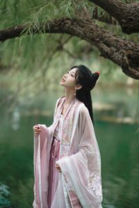 叫谁小狐狸呢！？（一个不太成功的翩然仿妆） 出镜：双木嘉容