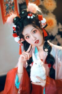 #汉服正片# 新春快乐 出镜：婧子君今天不在_
