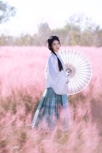 秋日的粉黛如同春日里的花 出镜：木莓