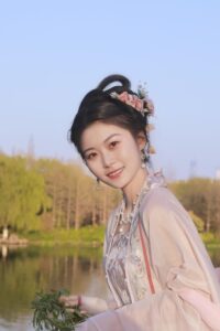 汉服正片来辣～ 出镜：🌼疏影🌼