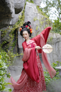 我点高香敬神明，低我心中意难平