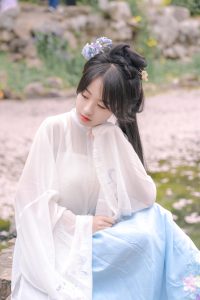 江南烟雨樱花地🌸恰似长安雪落时